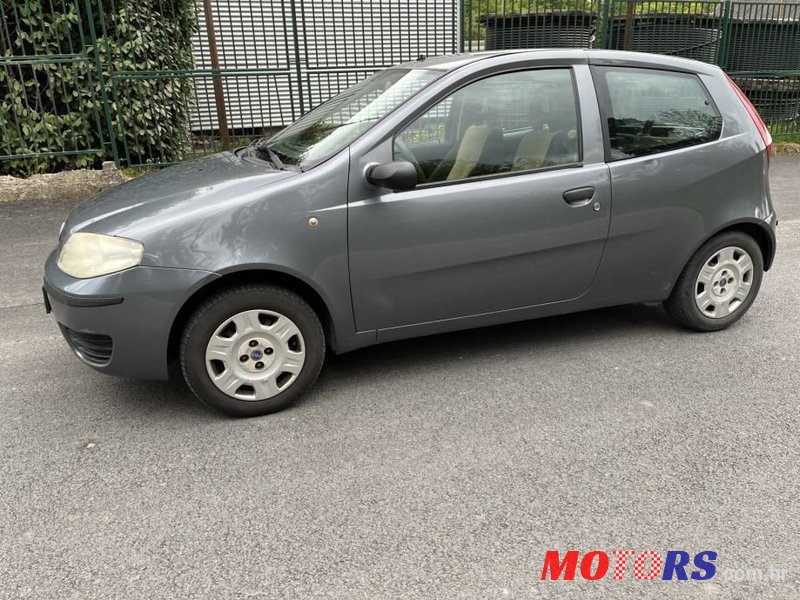 2005' Fiat Punto 1,2 16V photo #4