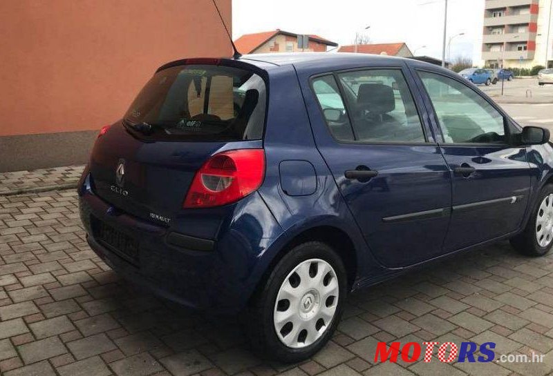 2006' Renault Clio 1,5 Dci photo #1