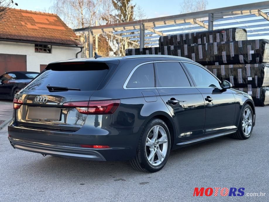 2018' Audi A4 Avant photo #4