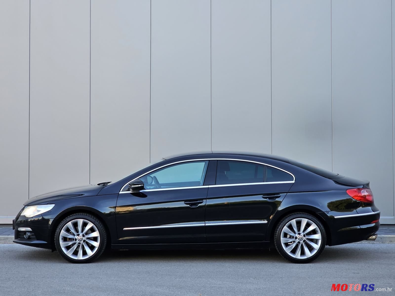 2011' Volkswagen Passat 2,0 Tdi Bmt photo #2