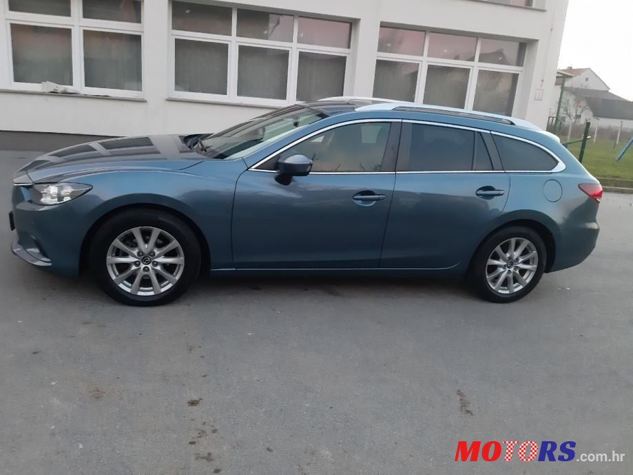 2015' Mazda 6 Sport Combi photo #5