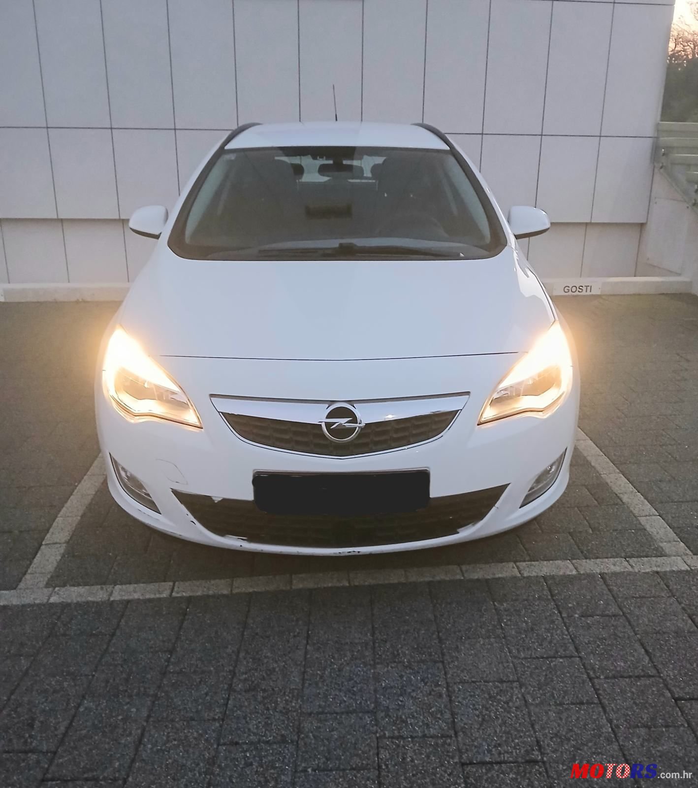 2012' Opel Astra 1,3 Cdti photo #4