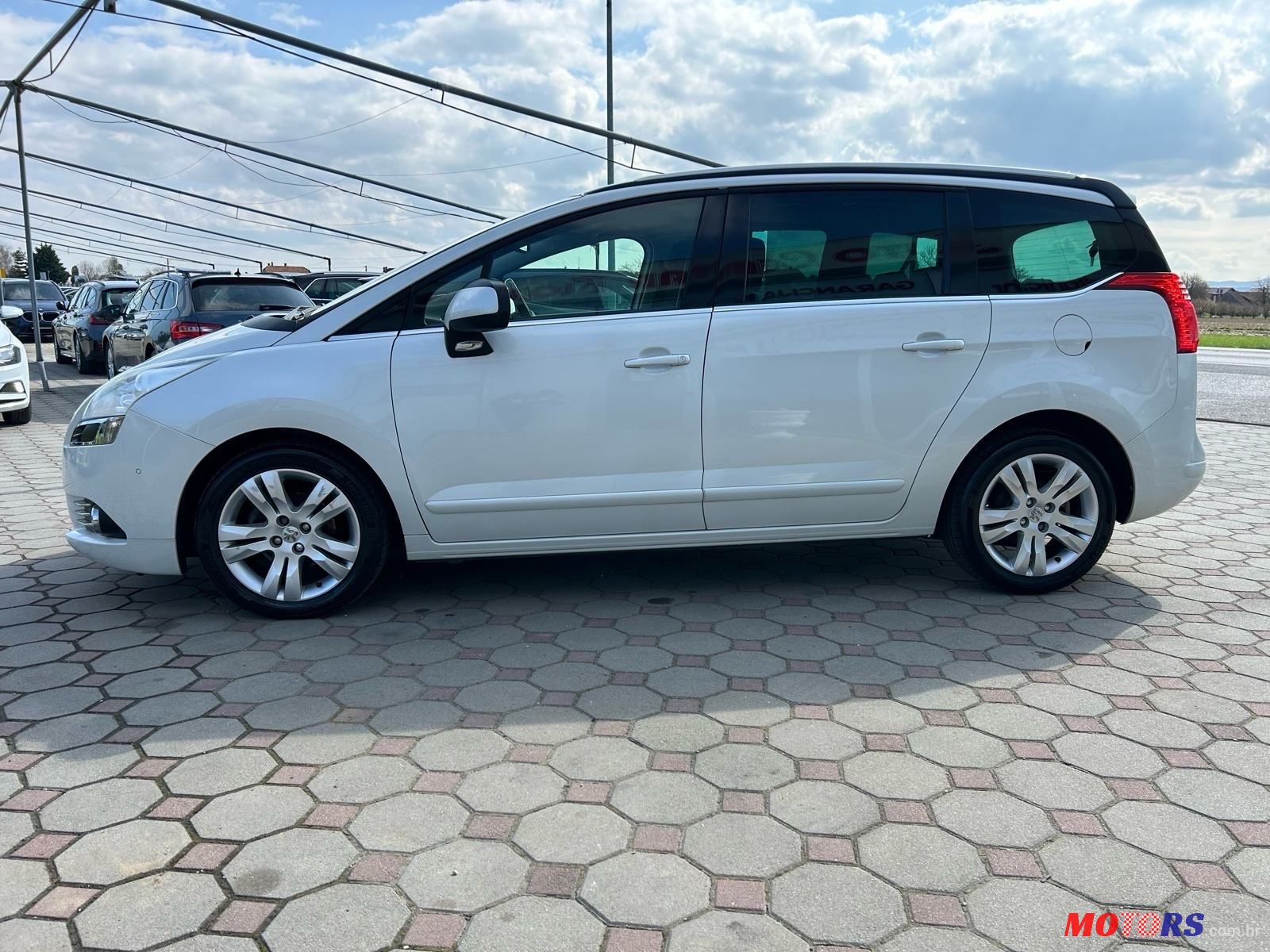 2011' Peugeot 5008 1,6 E-Hdi photo #4