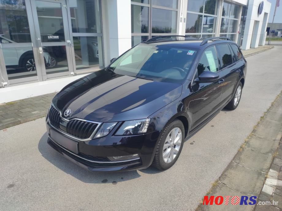 2019' Skoda Octavia Combi photo #2