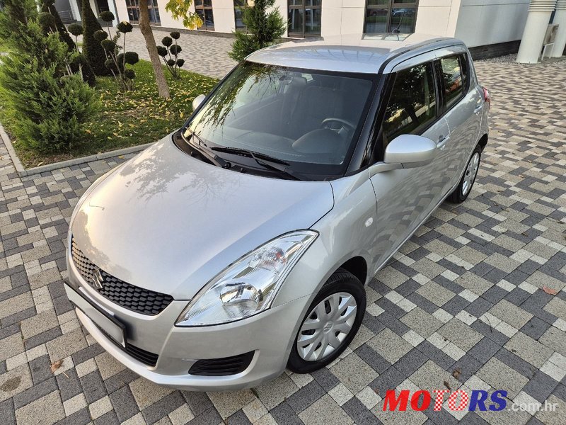 2012' Suzuki Swift 1,2 Se Ac photo #1