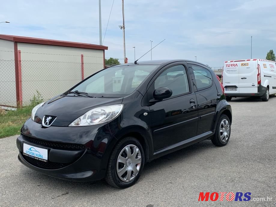 2008' Peugeot 107 1,4 Hdi photo #3