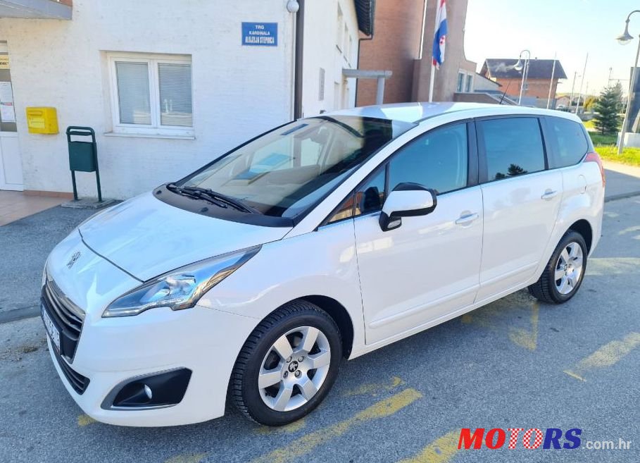 2015' Peugeot 5008 1,6 E-Hdi photo #1