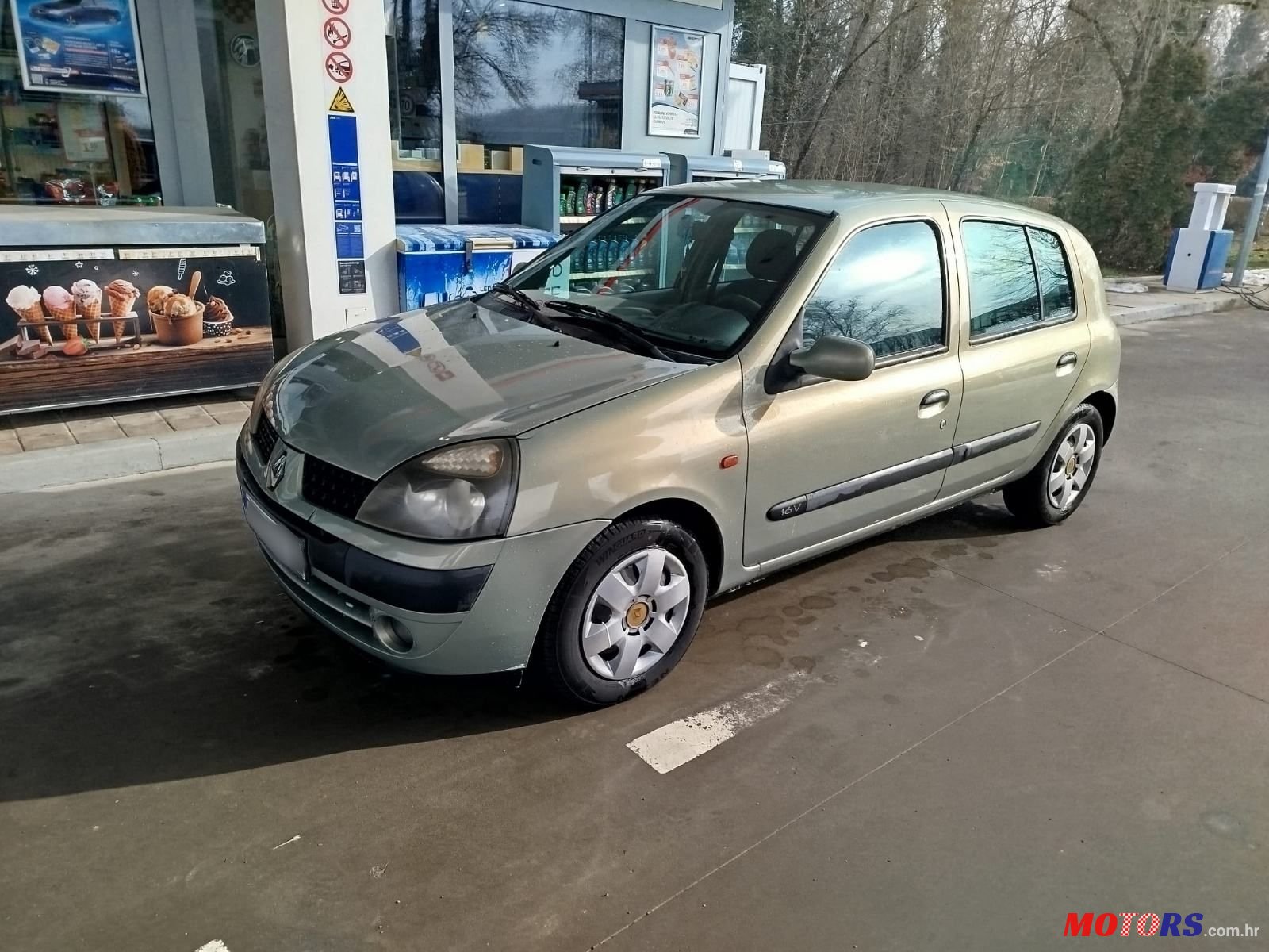 2002' Renault Clio 1,2 16V photo #1