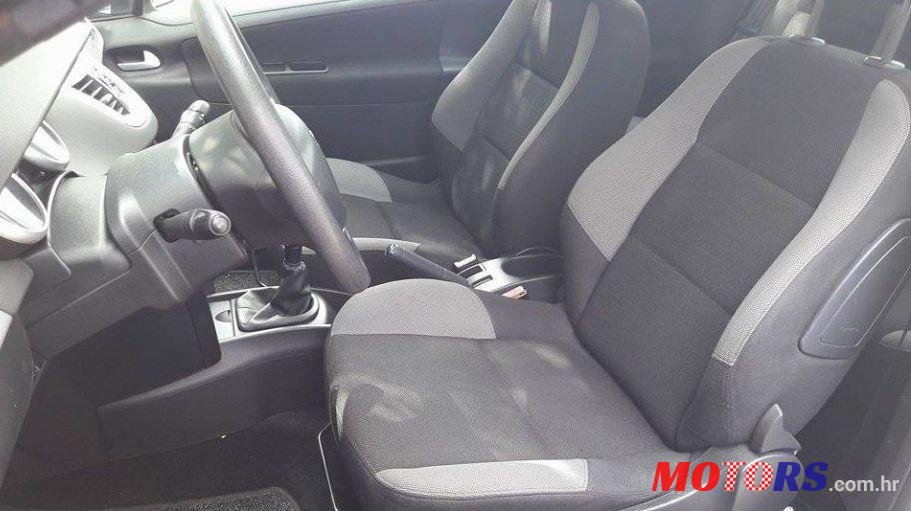 2006' Peugeot 207 Sport 1,6 Hdi photo #2