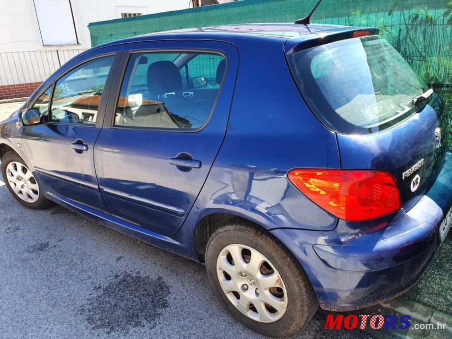 2005' Peugeot 307 photo #3