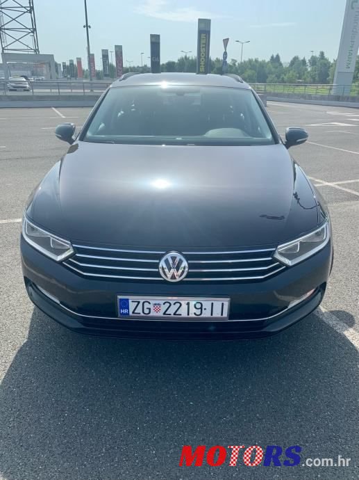 2017' Volkswagen Passat photo #1