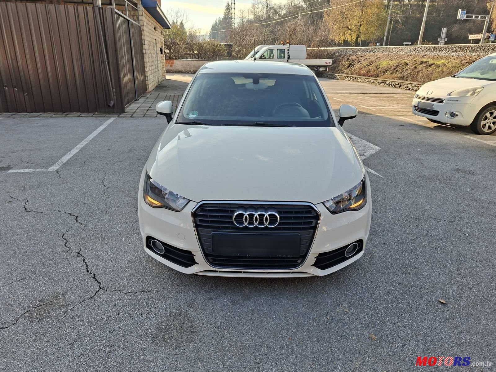 2011' Audi A1 1,6 Tdi photo #3