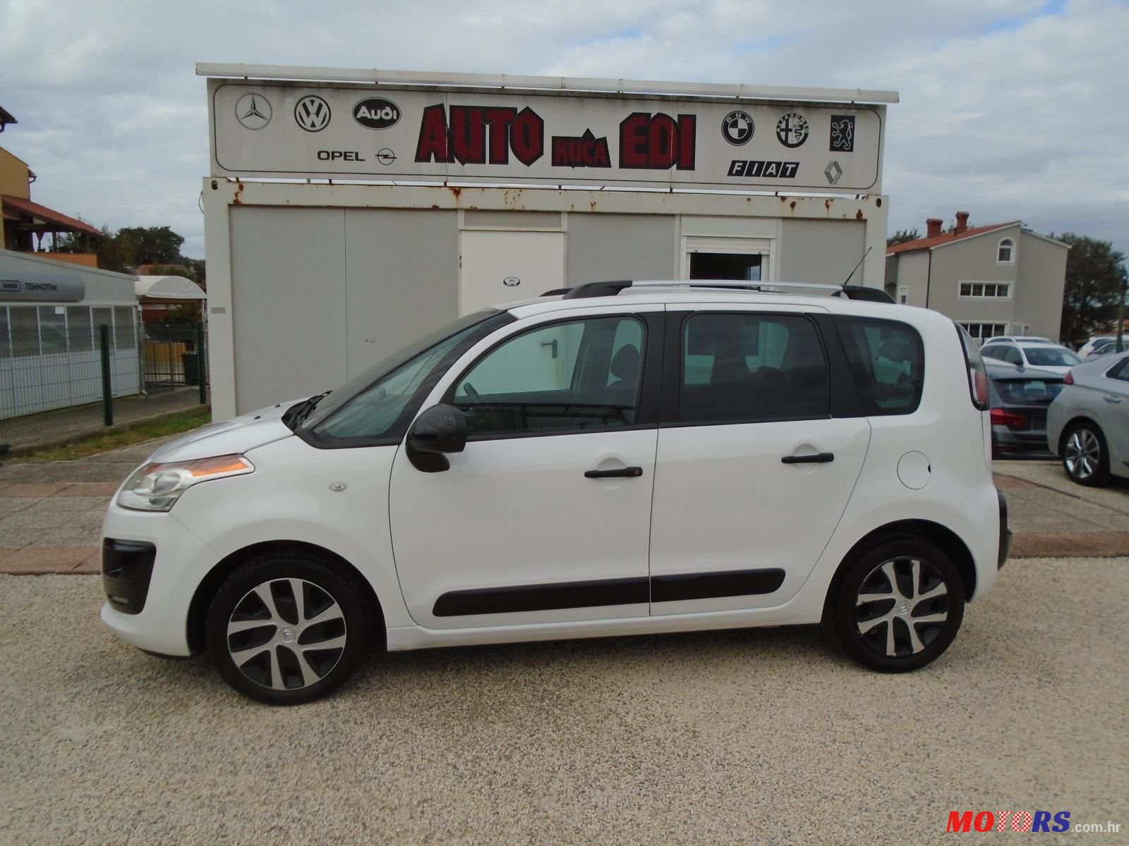 2017' Citroen C3 Picasso 1,6 Bluehdi photo #2
