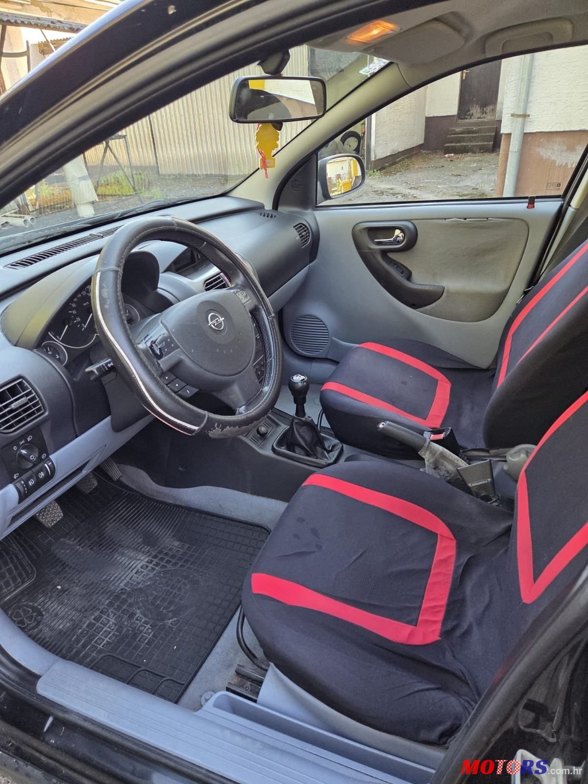 2005' Opel Corsa 1,2 16V photo #3