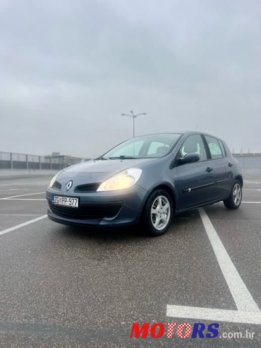 2006' Renault Clio 1,5 Dci photo #1