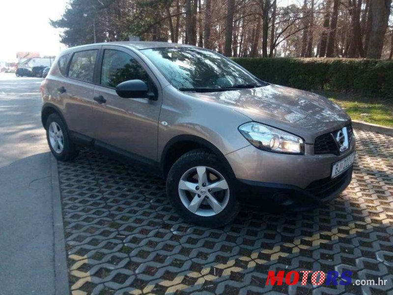 2011' Nissan Qashqai 1,6 16V photo #1