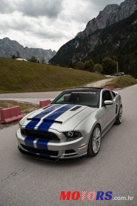 2013' Ford Mustang 5.0 photo #1