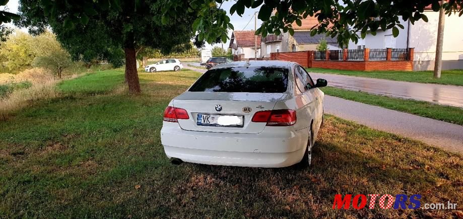 2009' BMW Serija 3 320D photo #4