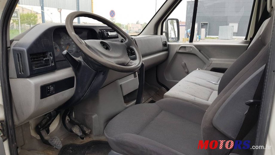 2001' Volkswagen LT 35 photo #5