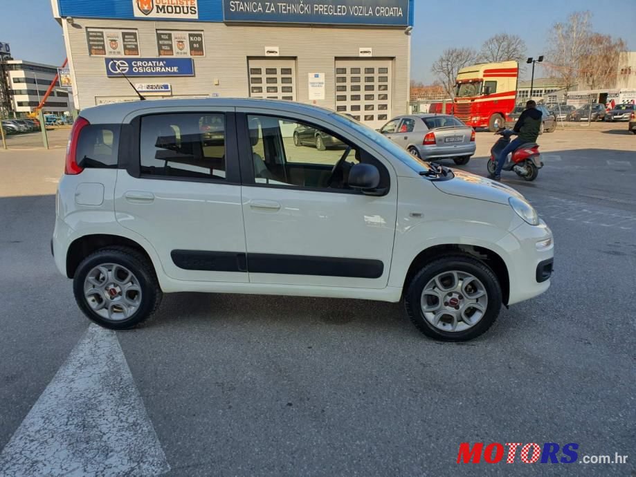 2016' Fiat Panda photo #3