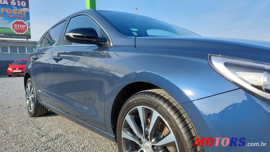 2017' Hyundai i30 photo #6