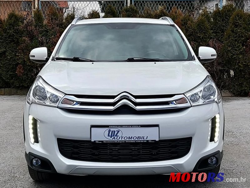 2016' Citroen C4 Aircross photo #5