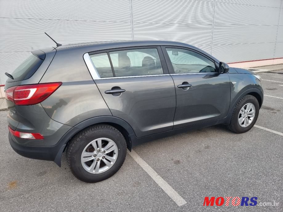 2011' Kia Sportage Sport photo #5