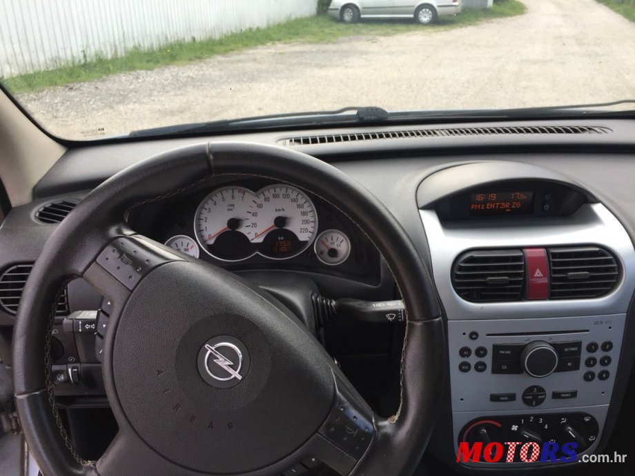 2006' Opel Corsa photo #3