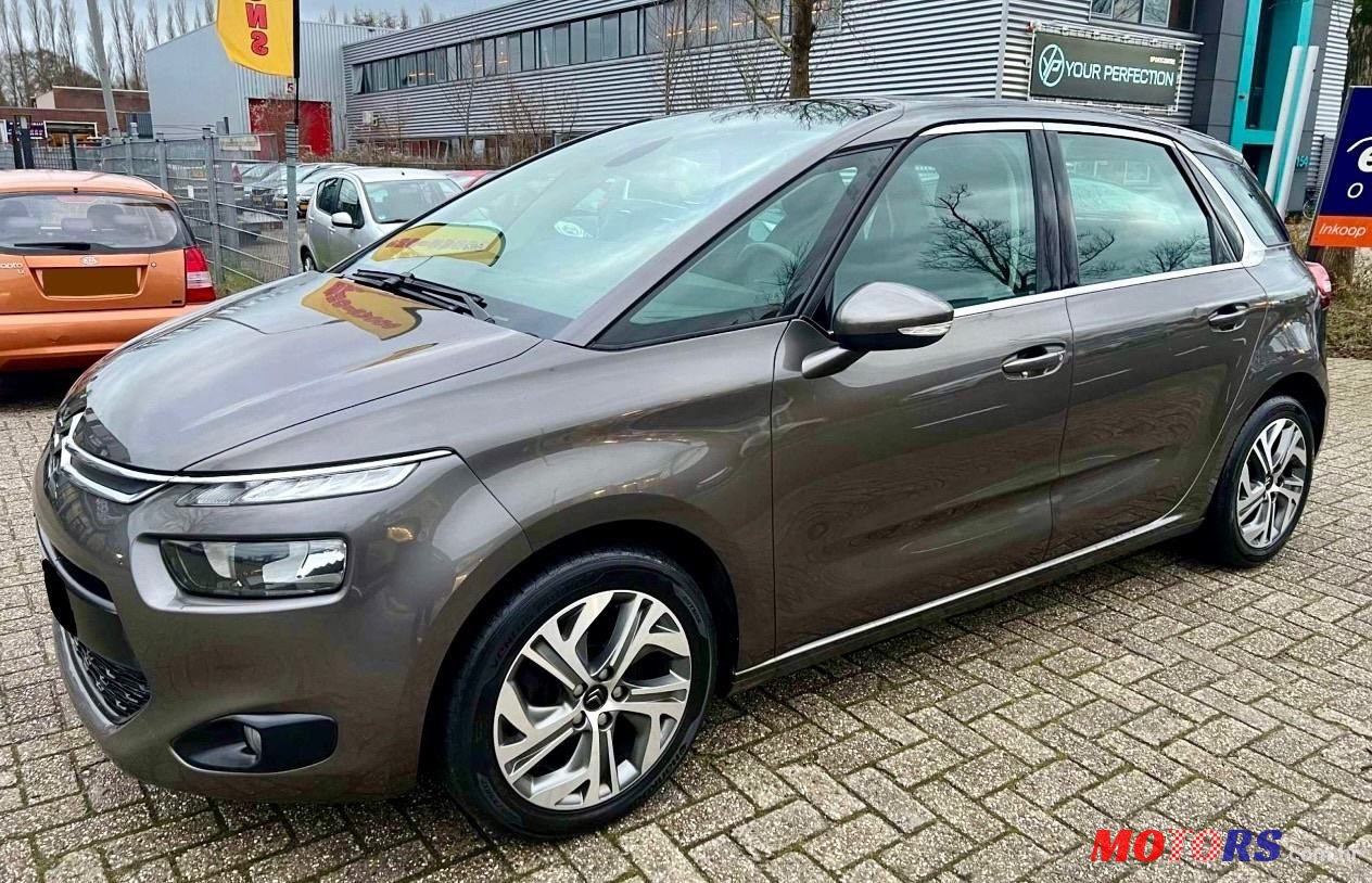 2017' Citroen C4 Picasso photo #4