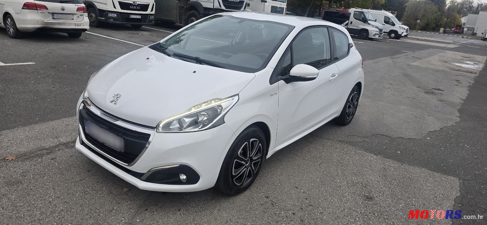 2016' Peugeot 208 1,2 Puretech photo #2