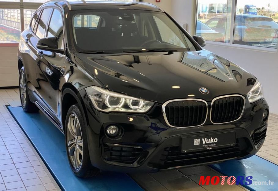2016' BMW X1 18D photo #1