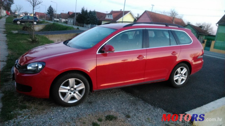 2010' Volkswagen Passat photo #1