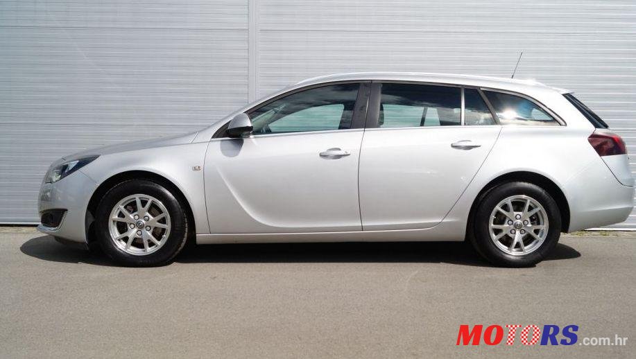 2015' Opel Insignia Sports Tourer 2.0 Cdti photo #1