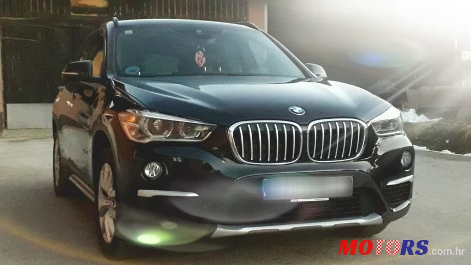 2016' BMW X1 18D photo #2