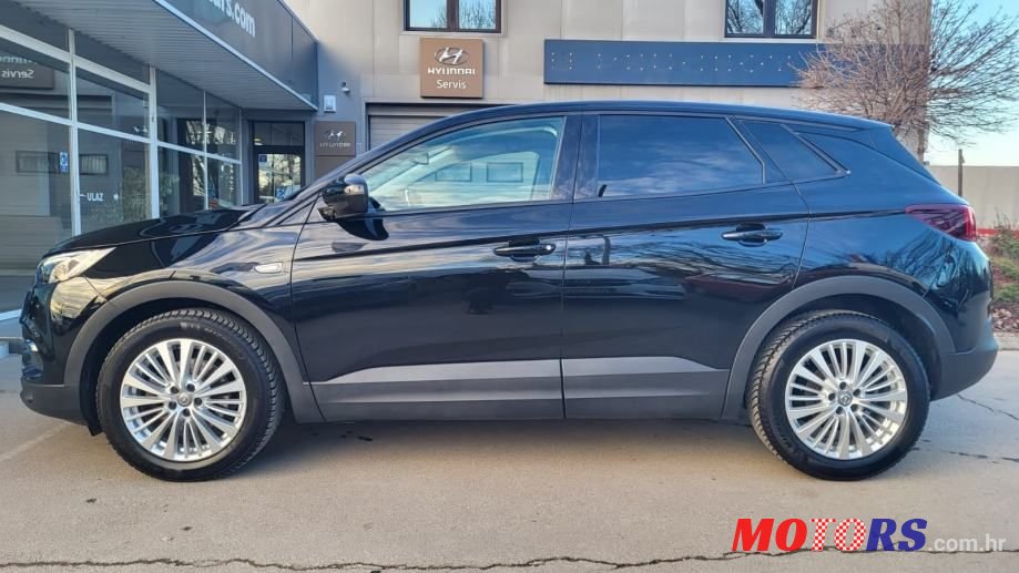 2020' Opel Grandland 1,5 Cdti photo #3