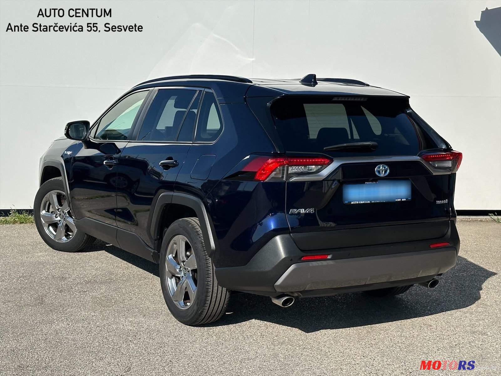2021' Toyota RAV4 Hybrid photo #3
