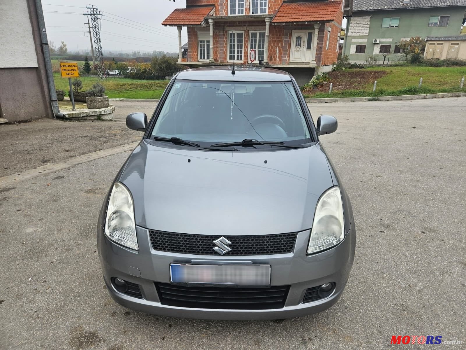 2010' Suzuki Swift 1,3 photo #2