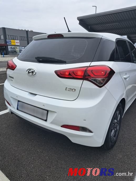 2017' Hyundai i20 1,1 Crdi photo #3