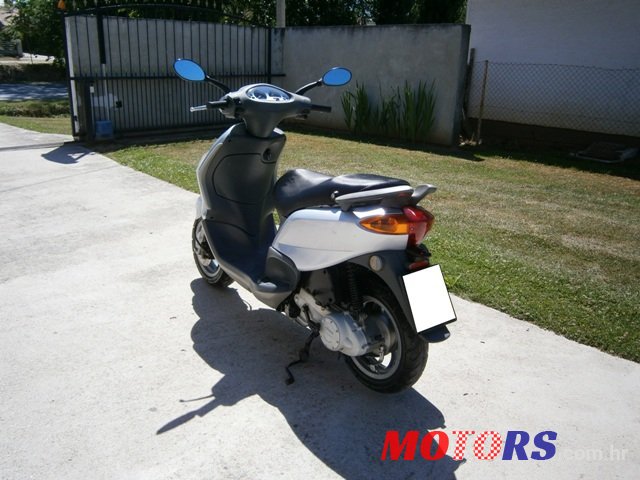 2009' Piaggio FLY 100 photo #2