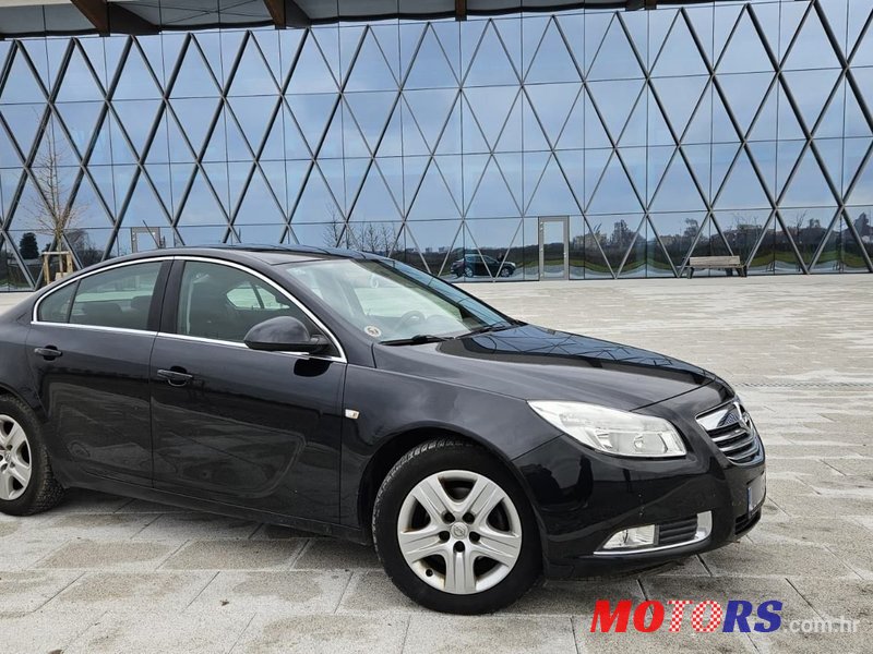 2013' Opel Insignia 2,0 Cdti photo #2