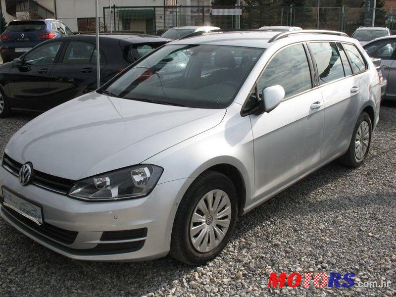 2015' Volkswagen Golf VII Variant photo #1