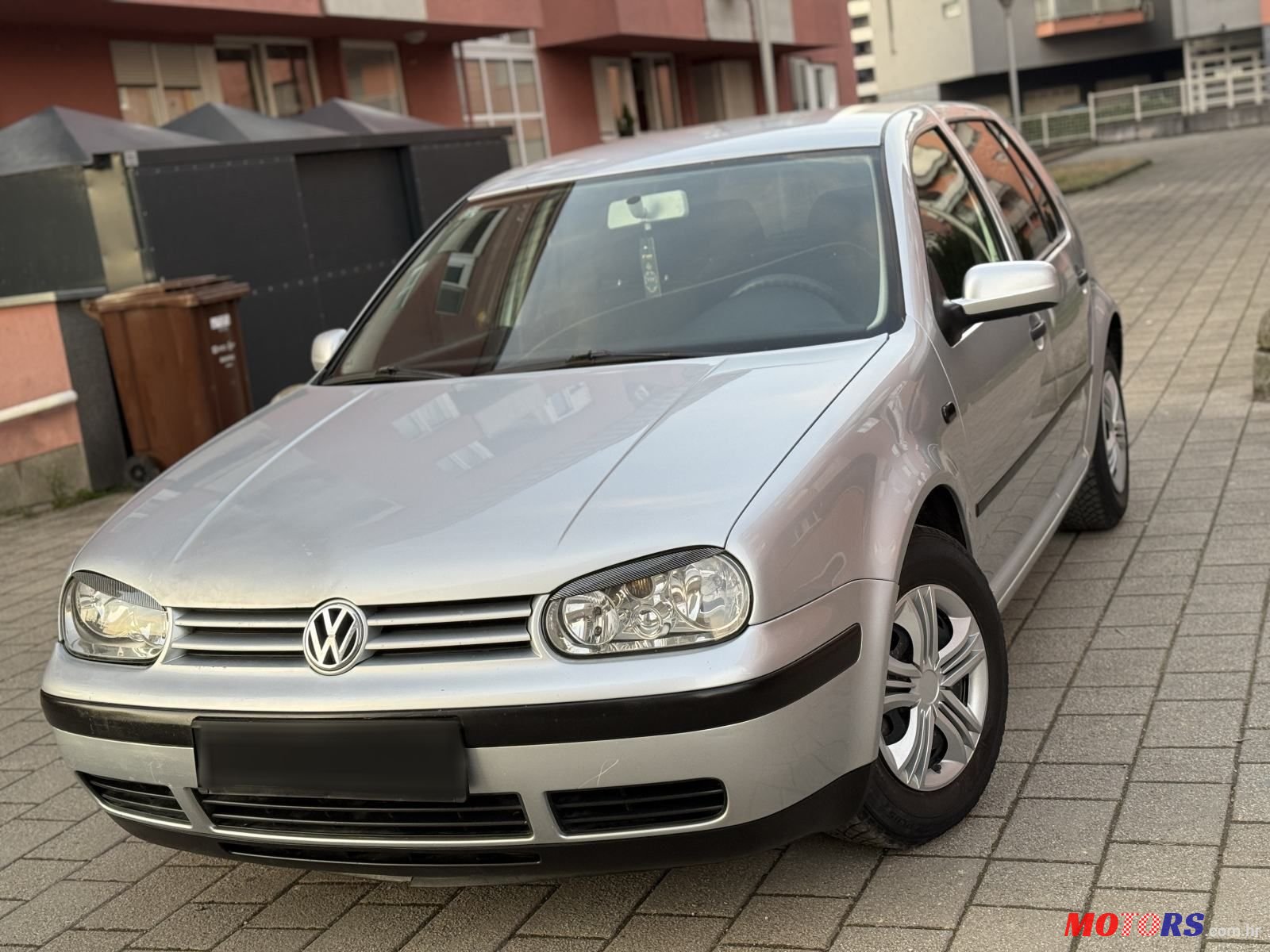 2001' Volkswagen Golf IV 1,6 photo #2