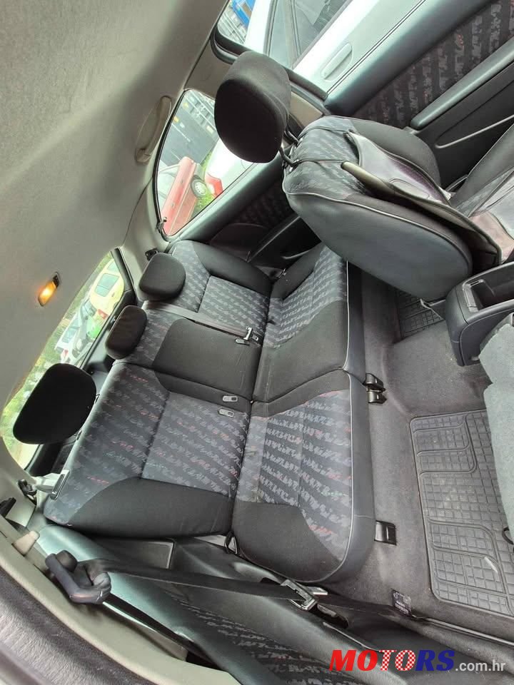2004' Citroen Xsara 1,4 I X photo #3