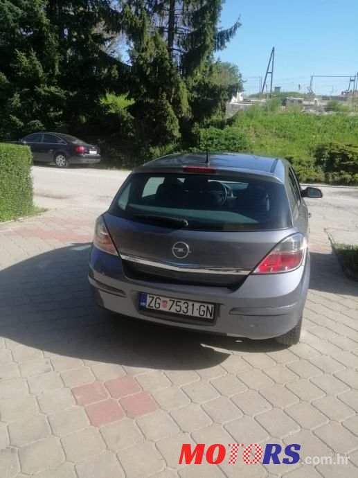 2007' Opel Astra 1,4 photo #1