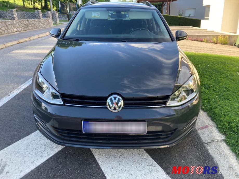 2017' Volkswagen Golf VII Variant photo #2