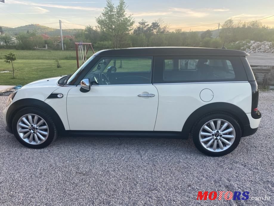 2012' Volkswagen Polo photo #2