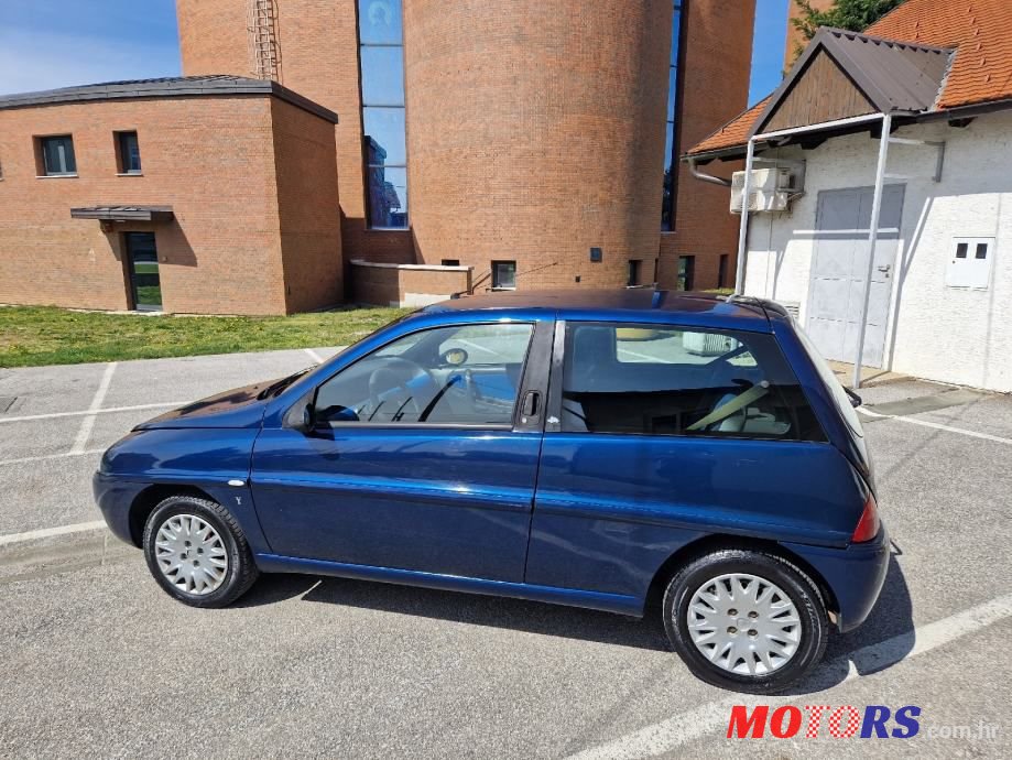 2002' Lancia Y 1,2 16V photo #3