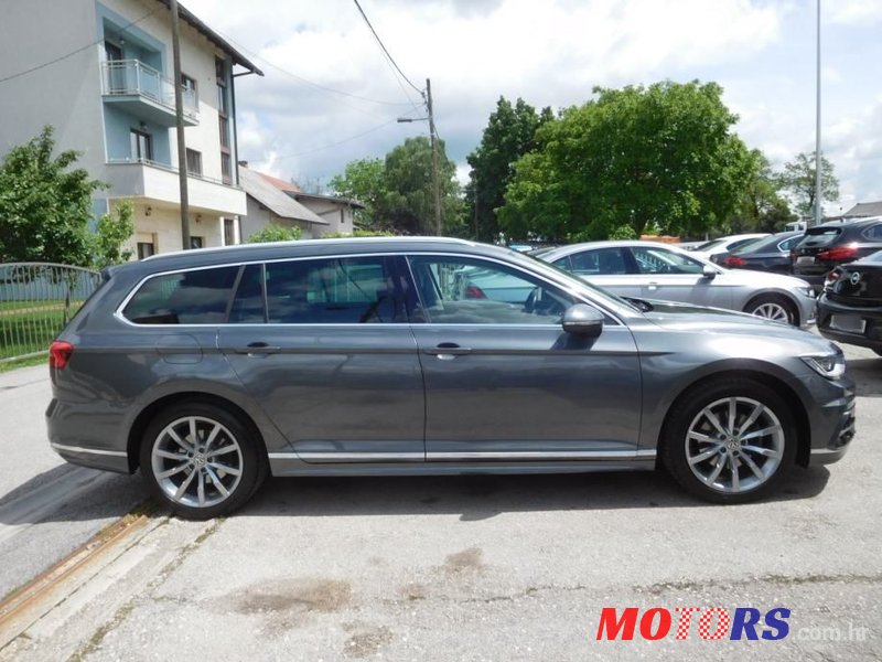 2015' Volkswagen Passat Variant photo #4