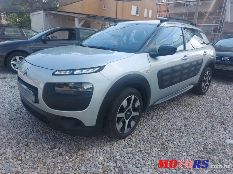 2015' Citroen C4 Cactus photo #1