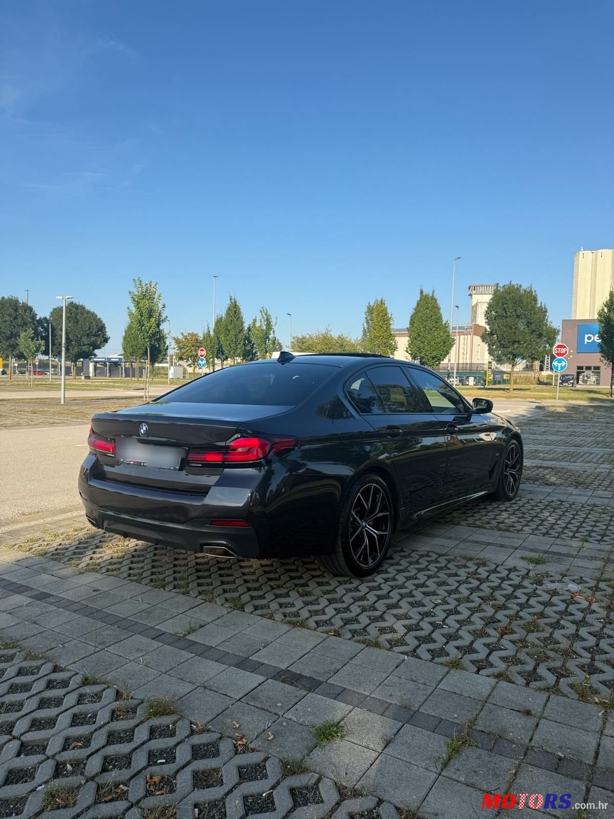 2023' BMW Serija 5 520D photo #2
